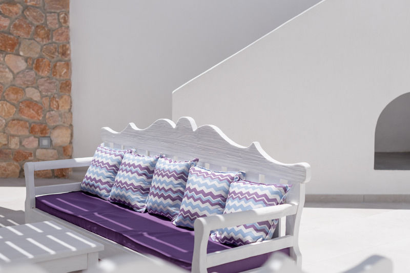 Mar N Mar Crown Hotel-Suites Kamári Екстериор снимка