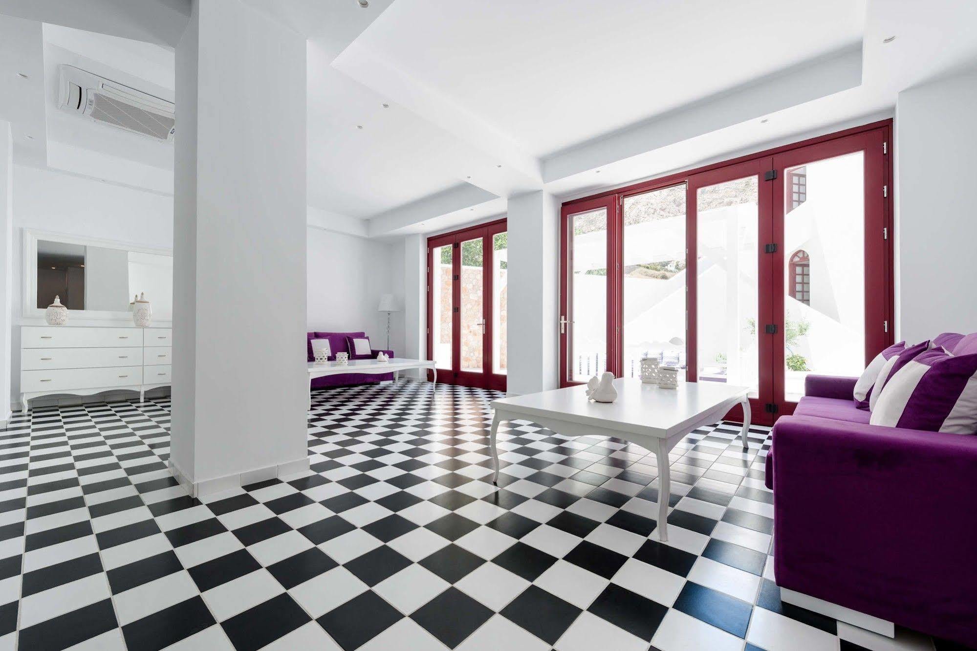 Mar N Mar Crown Hotel-Suites Kamári Екстериор снимка